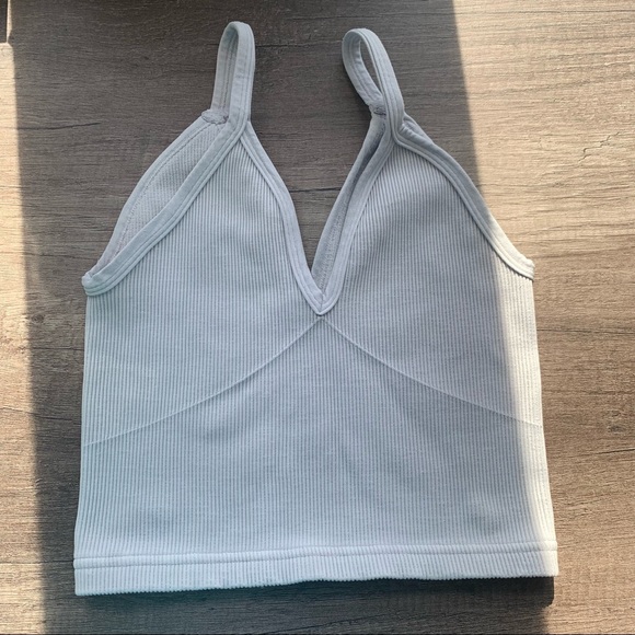 Free people Happiness Runs V-neck Tank M/L - Picture 3 of 6